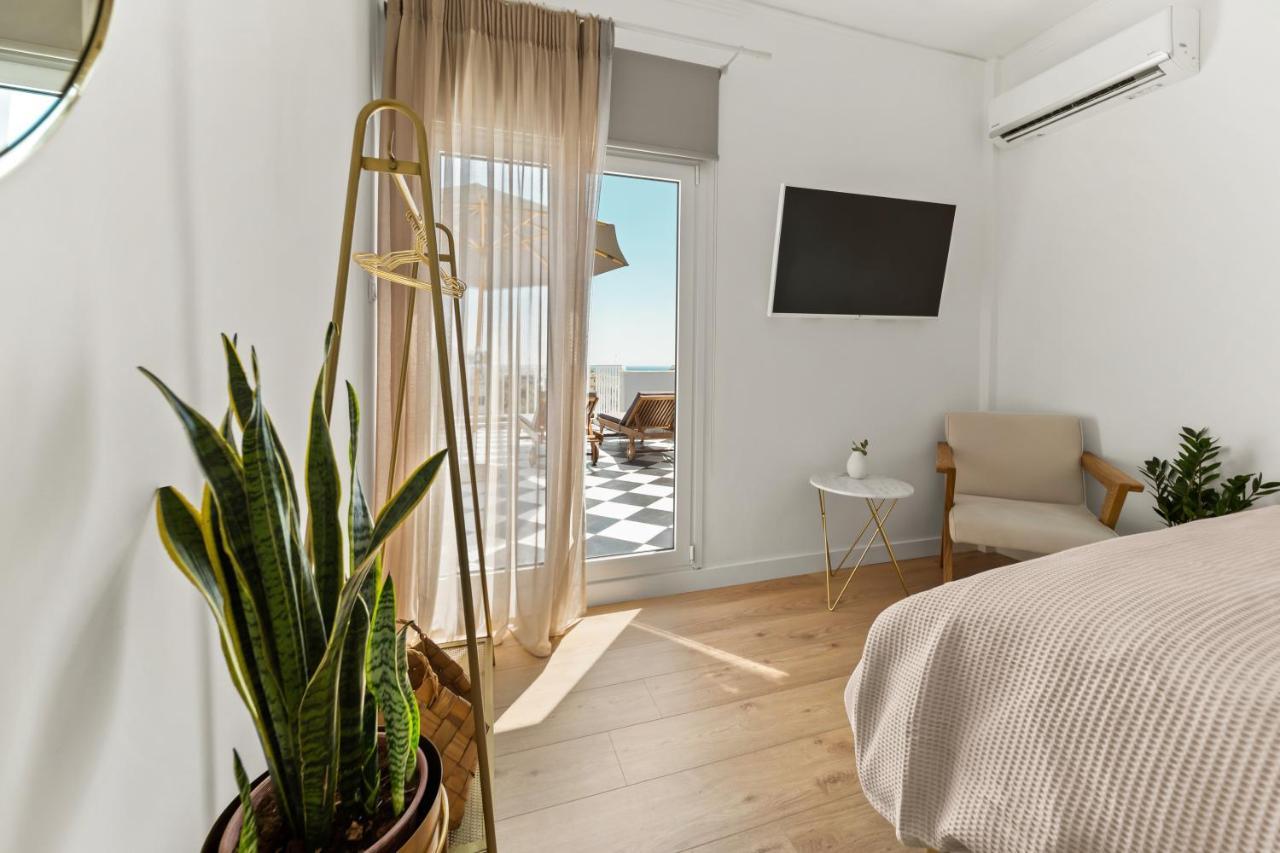 Luxurious Apartment With Big Sea View Terrace - Central Location أثينا المظهر الخارجي الصورة