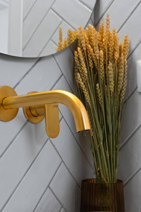 Luxurious Apartment With Big Sea View Terrace - Central Location أثينا المظهر الخارجي الصورة